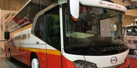 HINO BUS RN 285 AT
