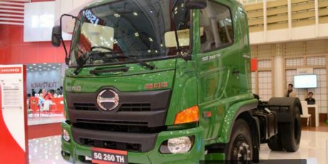 Hino SG 260 TH handal dan tangguh