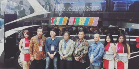 Penyerahan Bus Hino kepada PO Titan Nirwana
